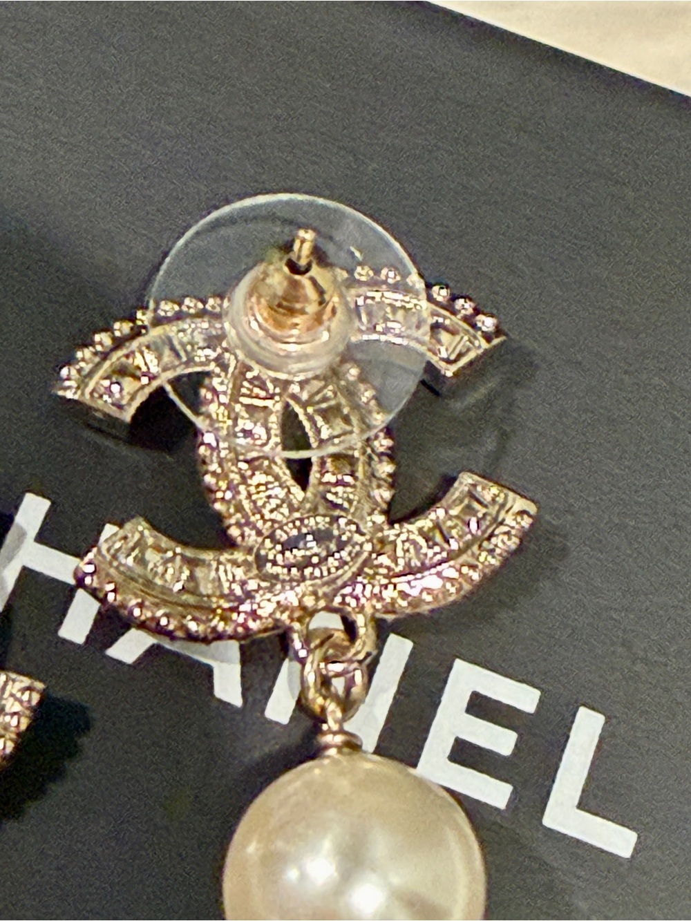 NEW Chanel Resin and Strass Metal Pearl Drop Earrings - Picture 7 of 11